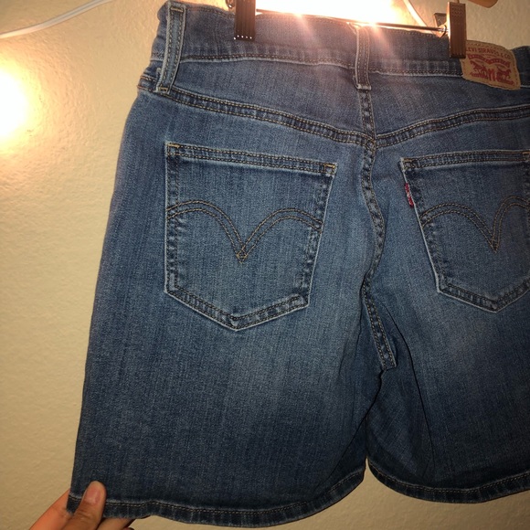 mid shorts - Picture 2 of 2